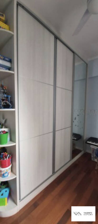 Apartamento à venda com 3 quartos, 106m² - Foto 2