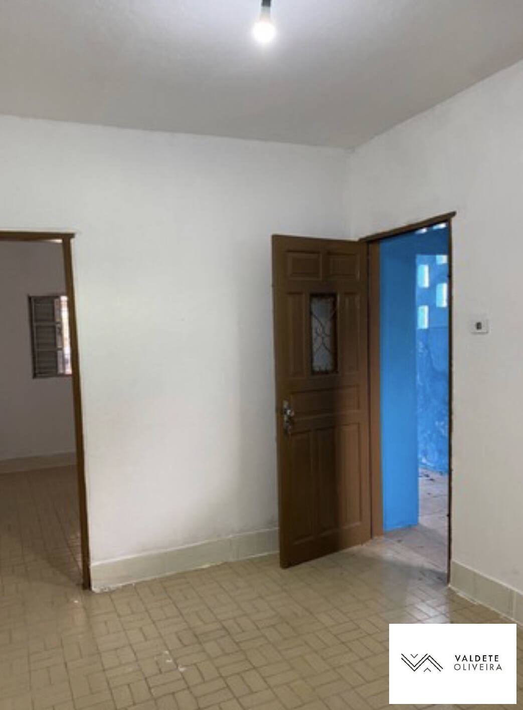 Casa à venda com 2 quartos, 150m² - Foto 1