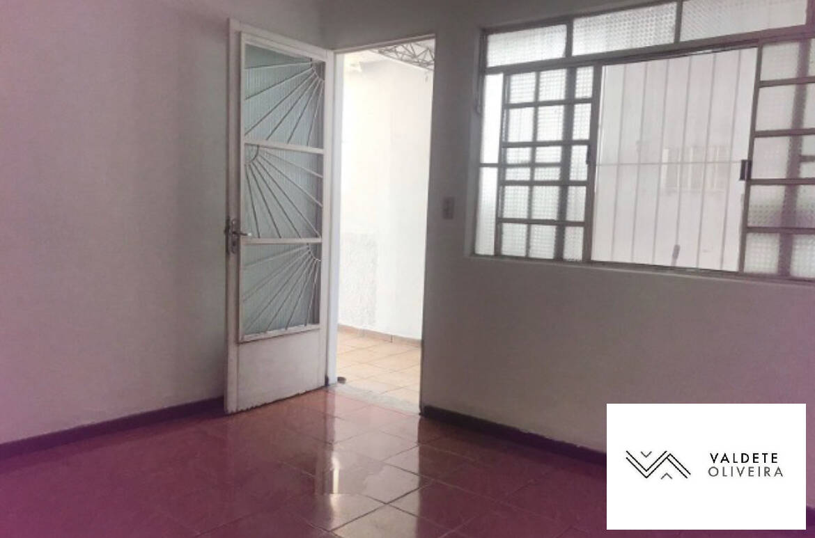 Casa à venda com 2 quartos, 115m² - Foto 2