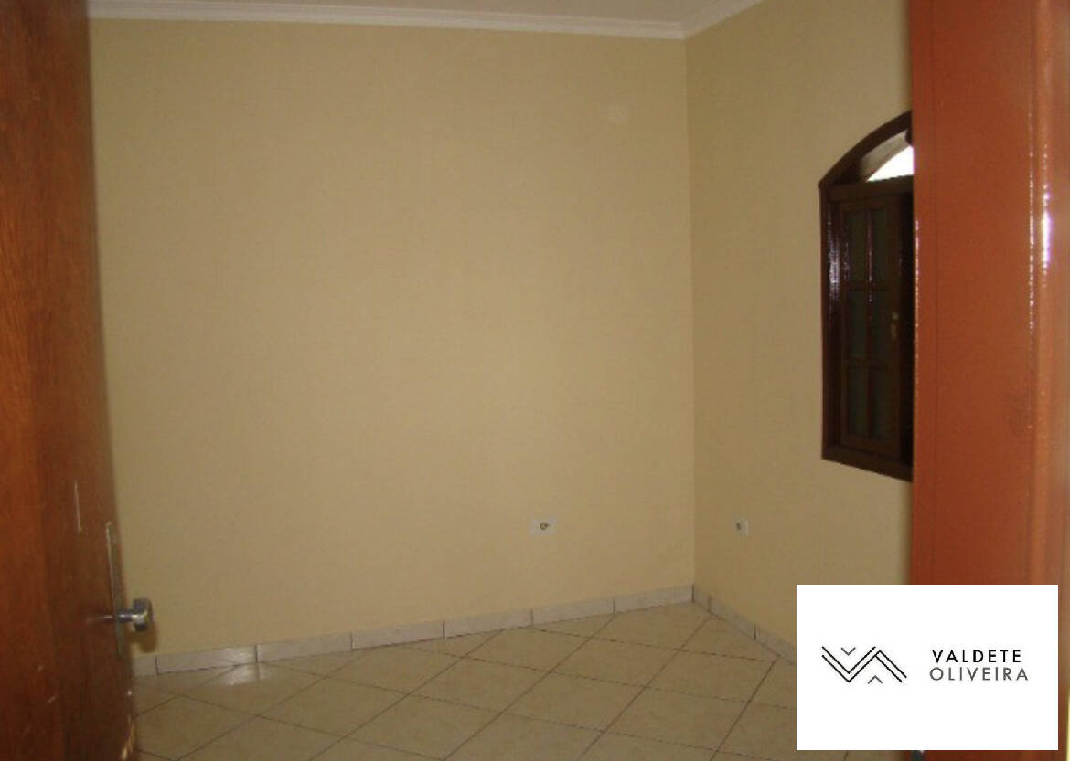 Casa à venda com 2 quartos, 190m² - Foto 15