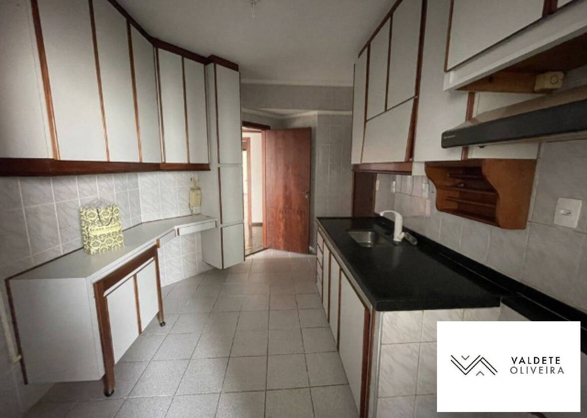 Apartamento à venda com 3 quartos, 120m² - Foto 2