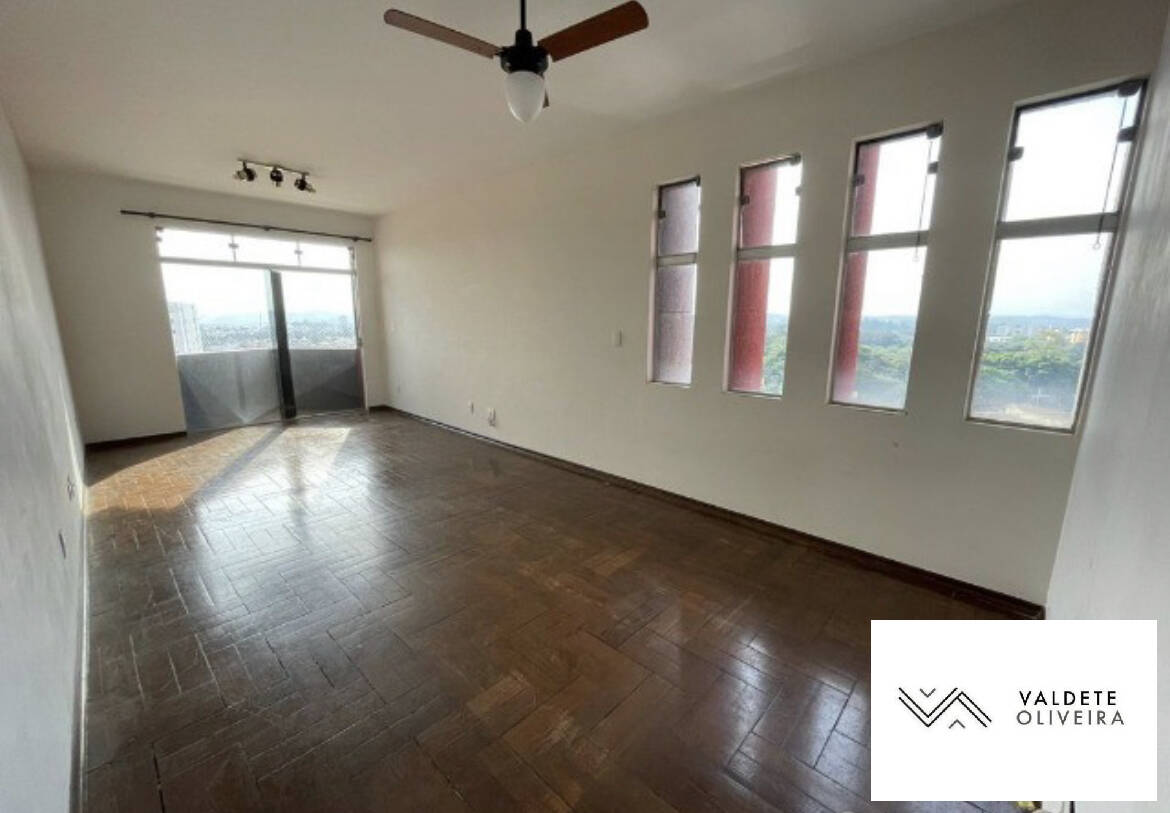 Apartamento à venda com 3 quartos, 120m² - Foto 1