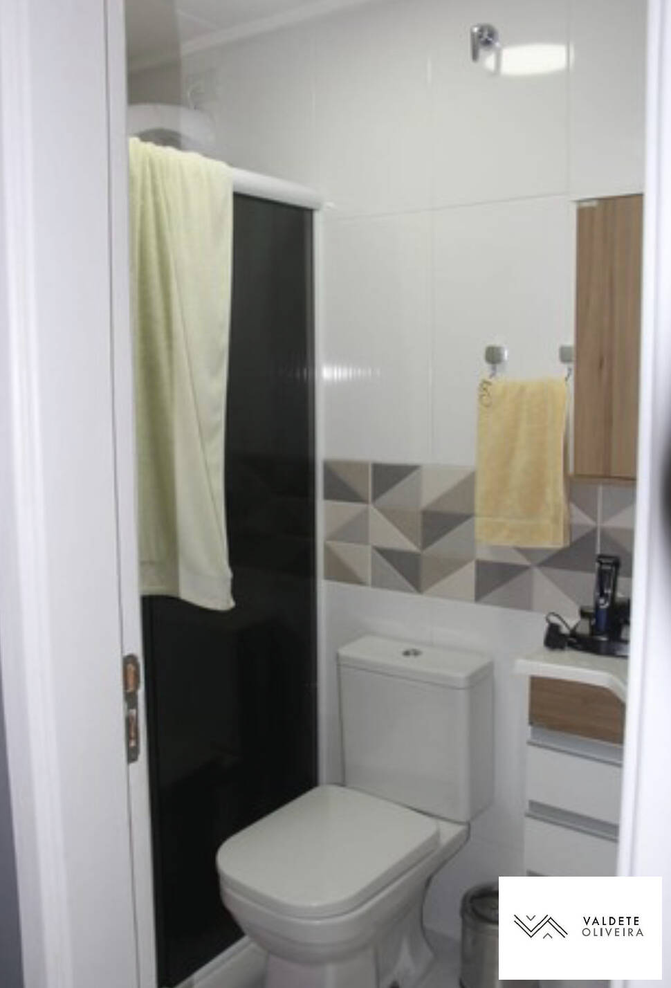 Apartamento à venda com 3 quartos, 90m² - Foto 2