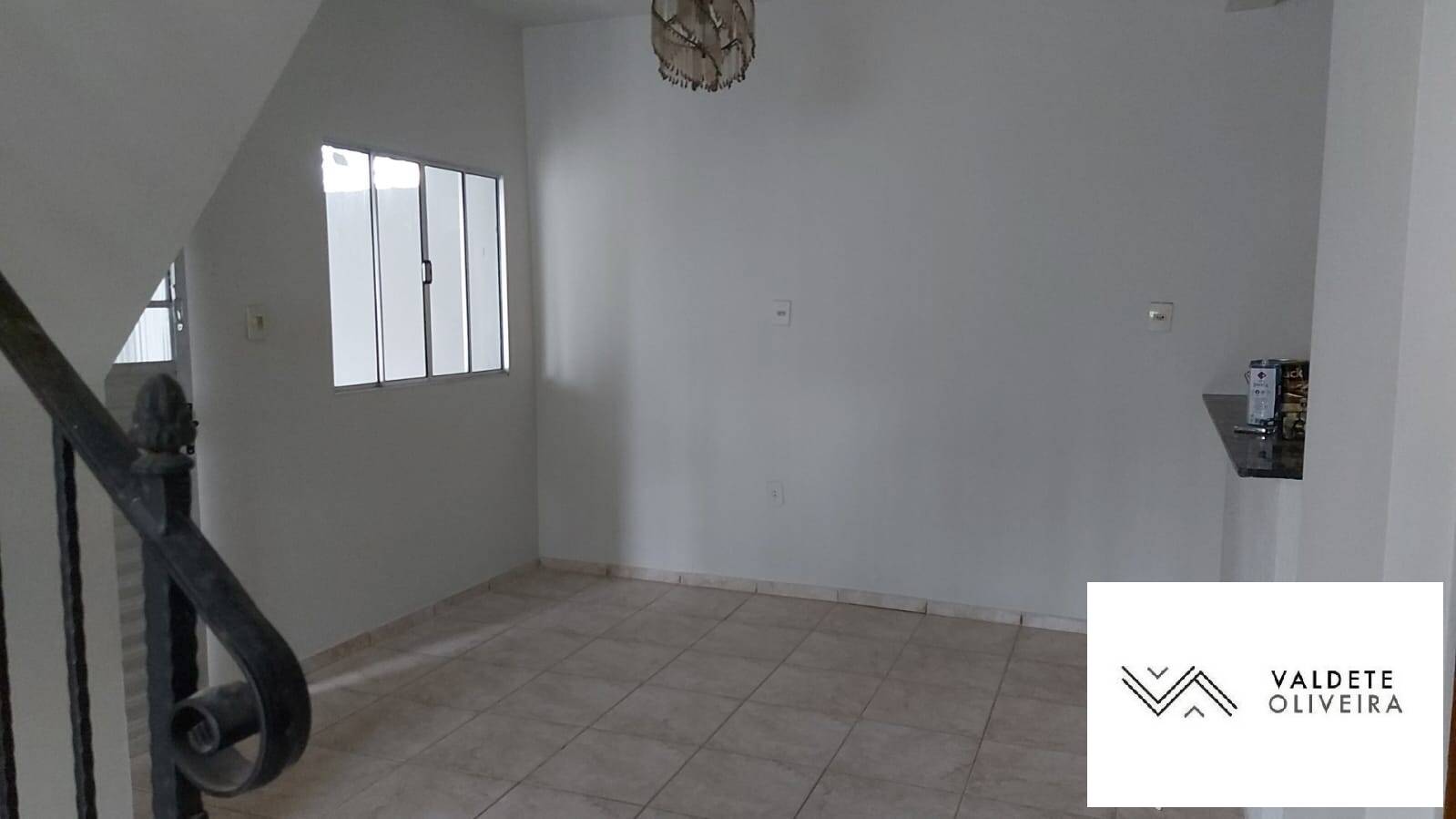 Casa à venda com 3 quartos, 144m² - Foto 3