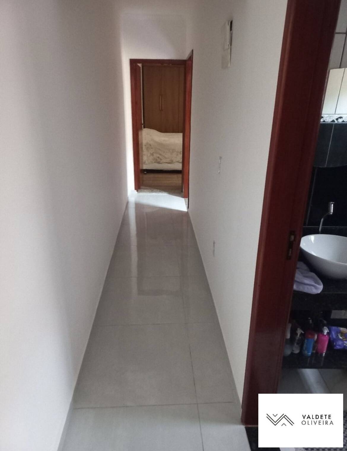 Casa à venda com 3 quartos, 125m² - Foto 2