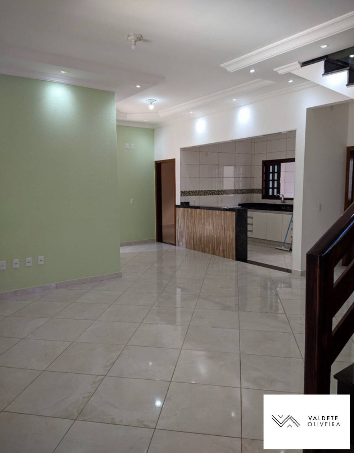 Casa à venda e aluguel com 4 quartos, 240m² - Foto 15