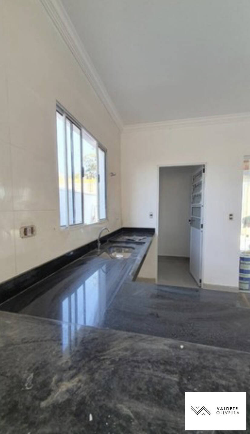 Casa à venda com 3 quartos, 150m² - Foto 14