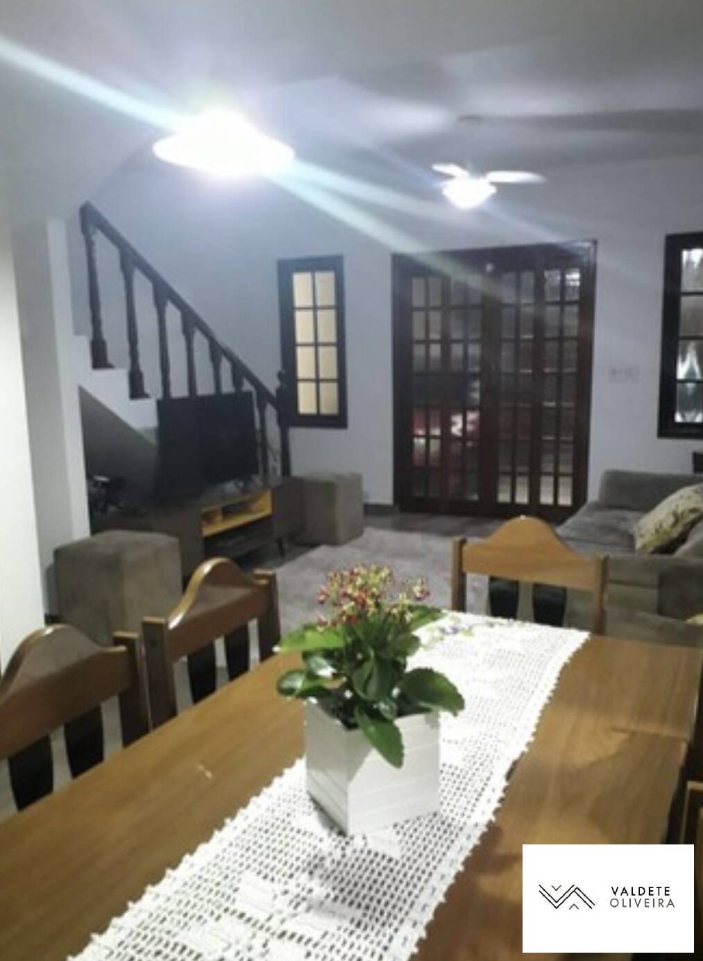 Casa à venda com 3 quartos, 160m² - Foto 1