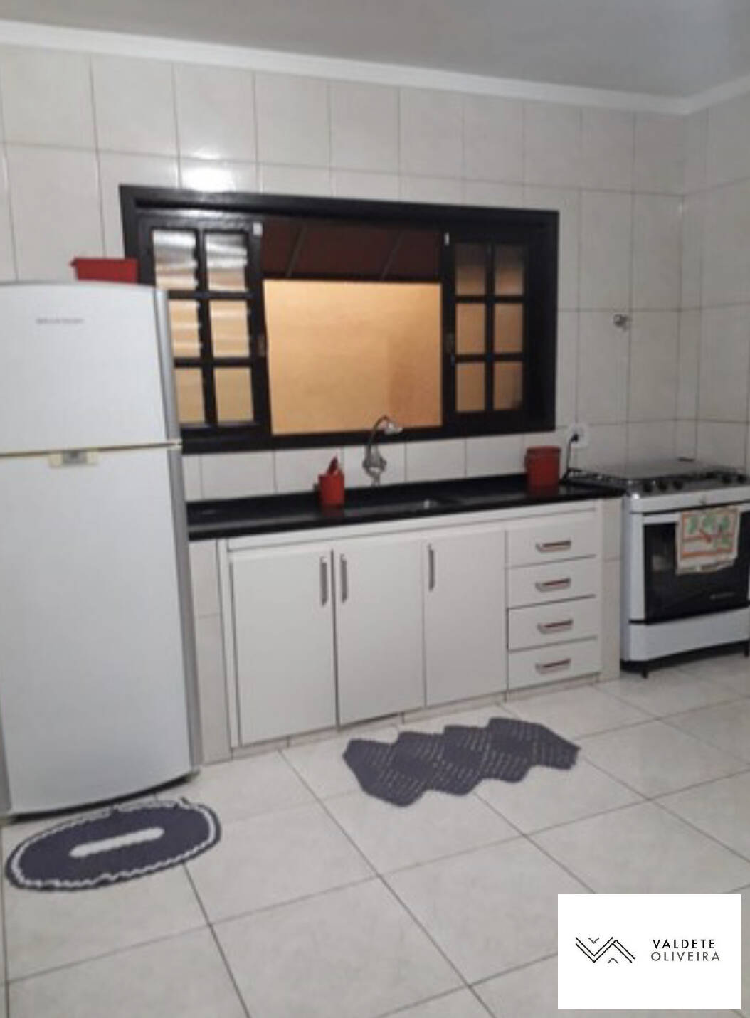 Casa à venda com 3 quartos, 160m² - Foto 2