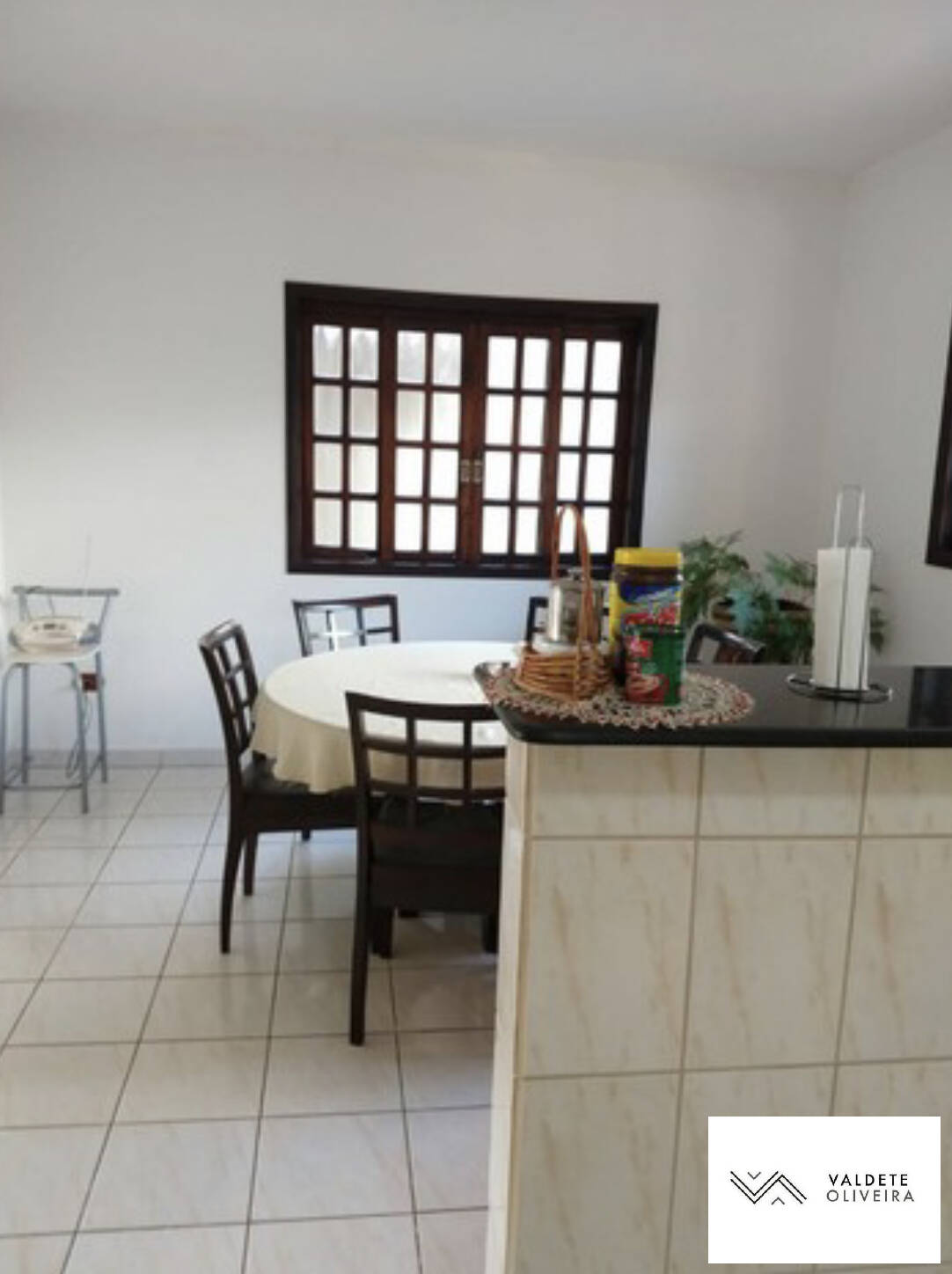 Casa à venda com 4 quartos, 264m² - Foto 2