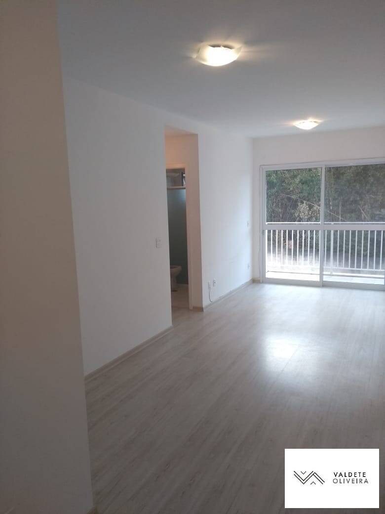 Apartamento à venda com 2 quartos, 60m² - Foto 1