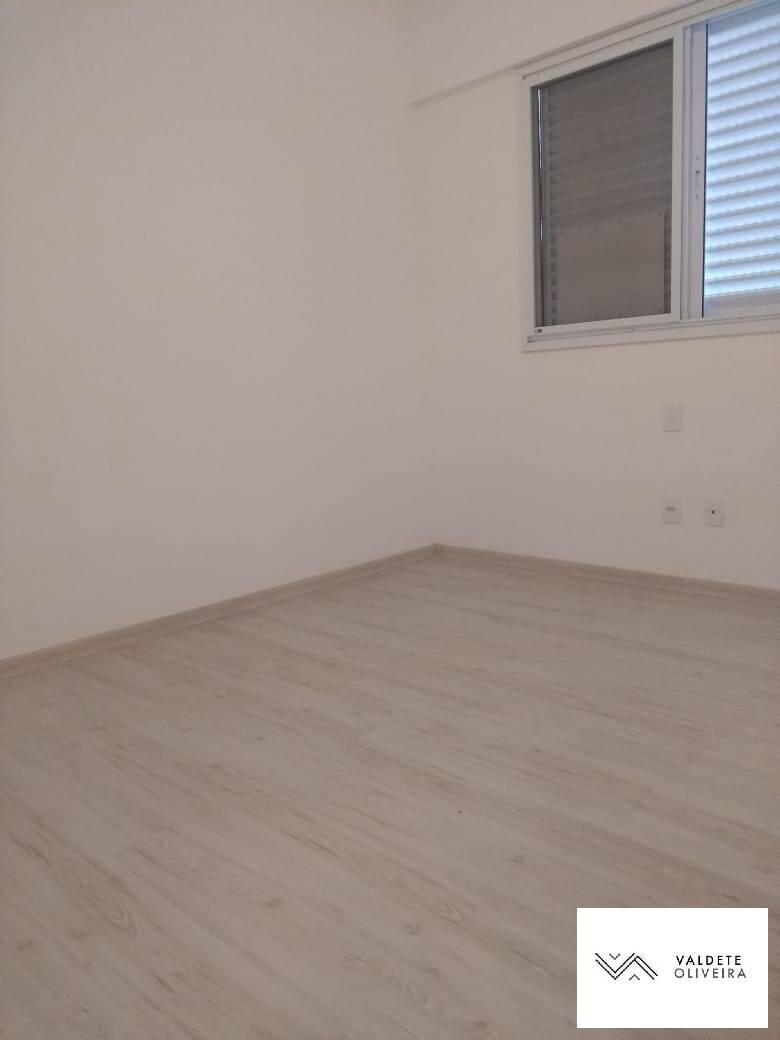 Apartamento à venda com 2 quartos, 60m² - Foto 11