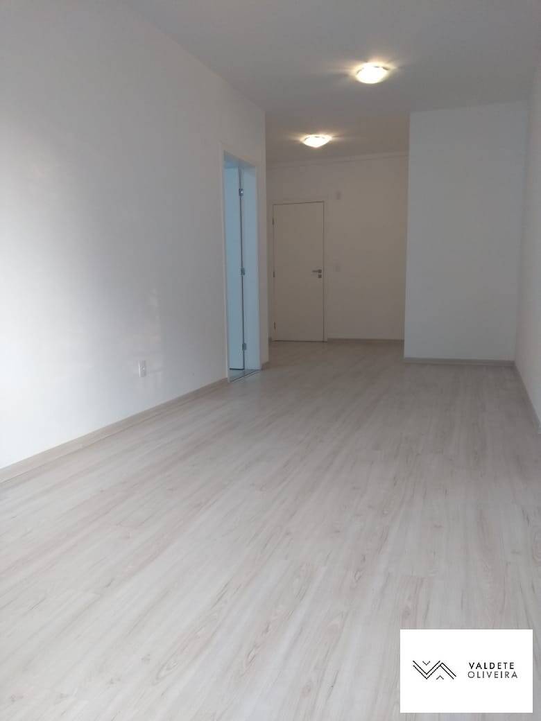 Apartamento à venda com 2 quartos, 60m² - Foto 13