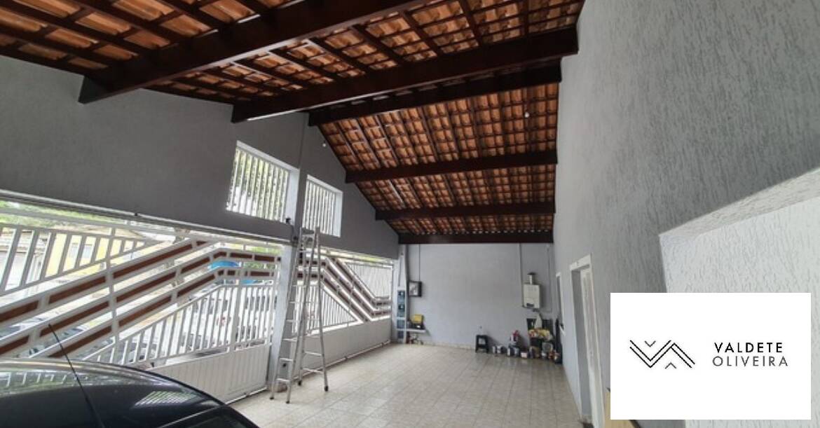 Casa à venda com 3 quartos, 235m² - Foto 5