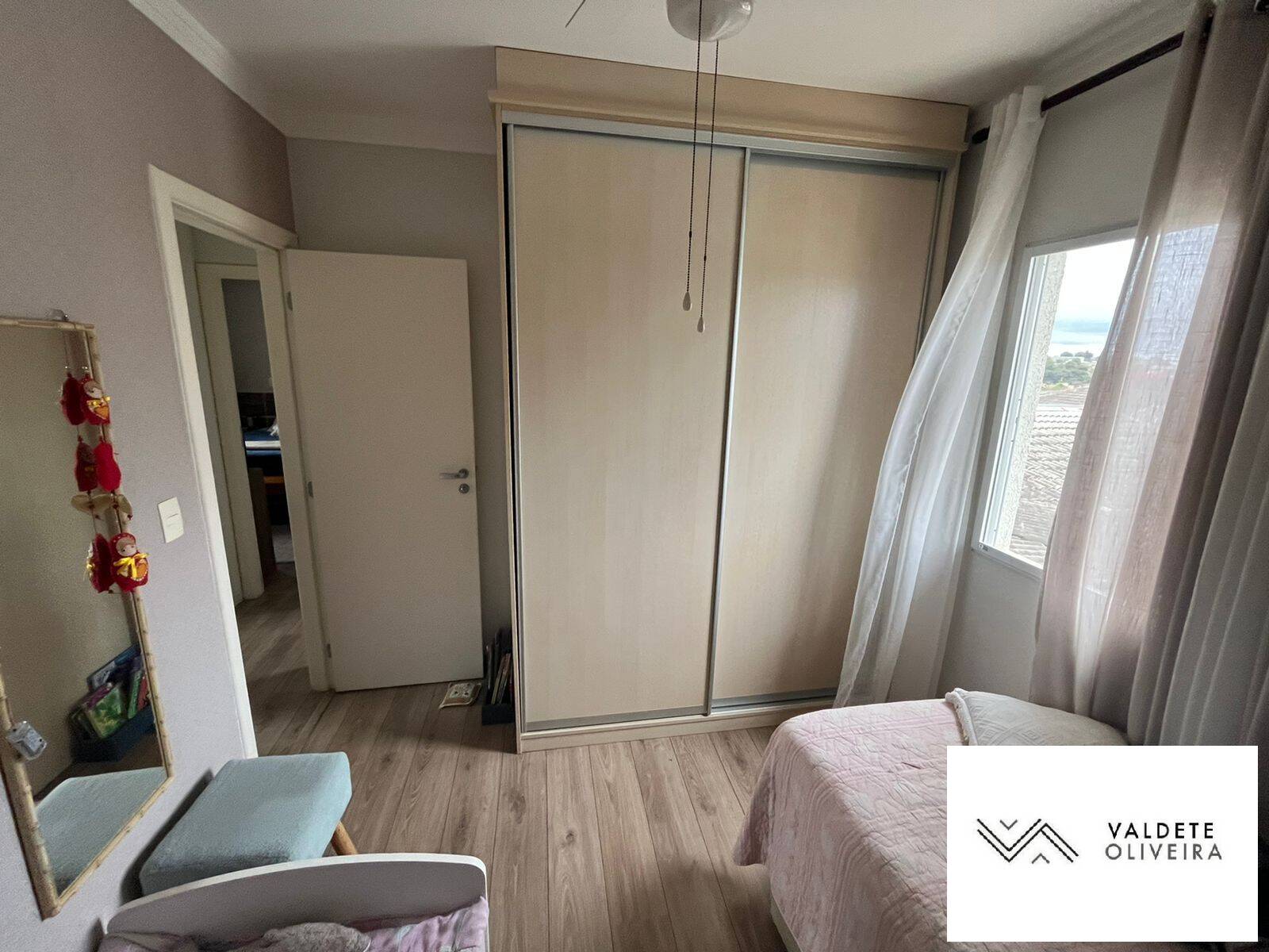 Casa à venda com 3 quartos, 200m² - Foto 7