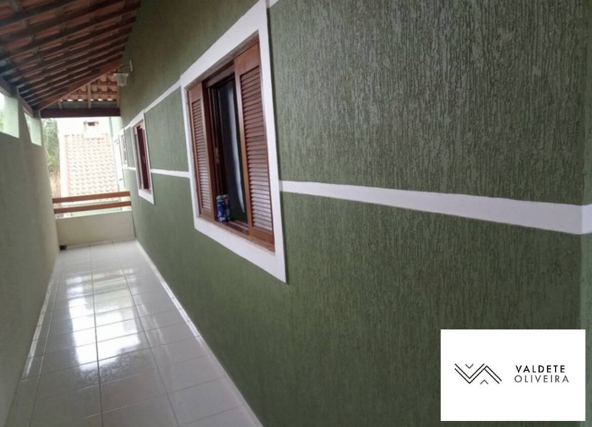 Casa à venda com 2 quartos, 125m² - Foto 1