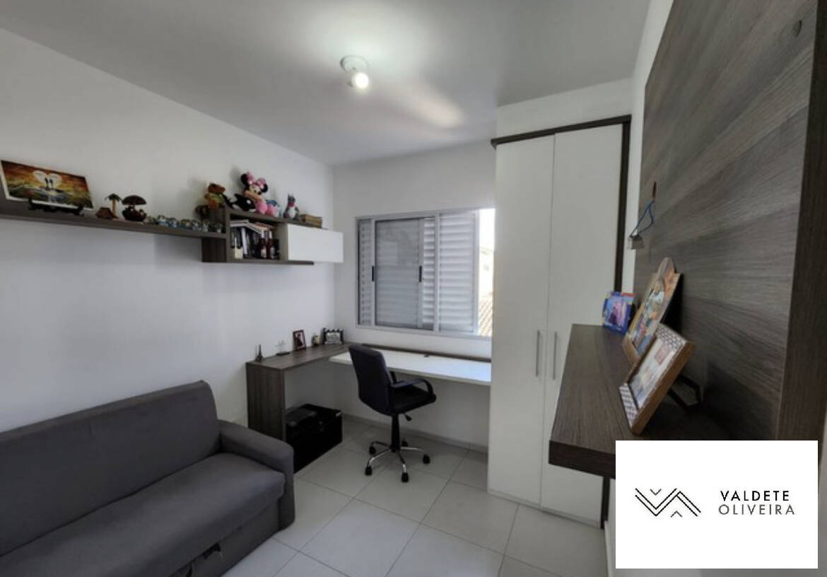 Casa à venda com 2 quartos, 140m² - Foto 4