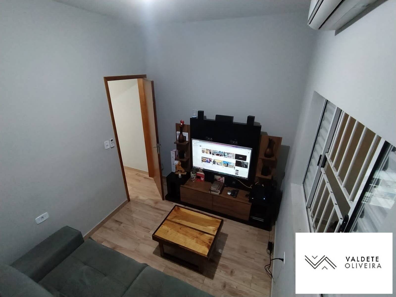 Casa à venda com 2 quartos, 50m² - Foto 14