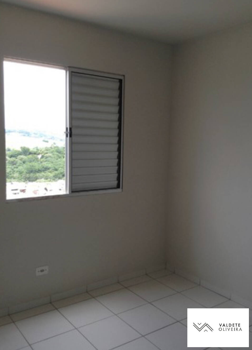 Apartamento à venda com 2 quartos, 73m² - Foto 2