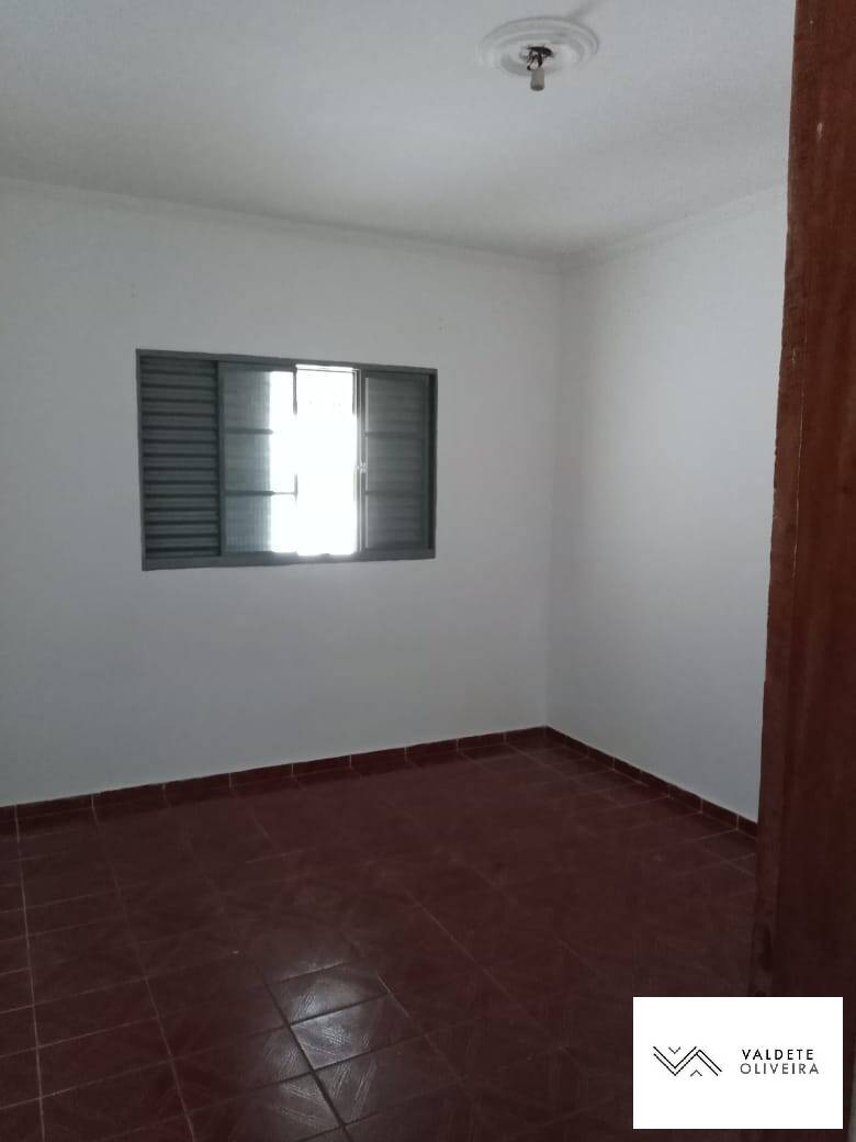 Casa à venda com 2 quartos, 110m² - Foto 3