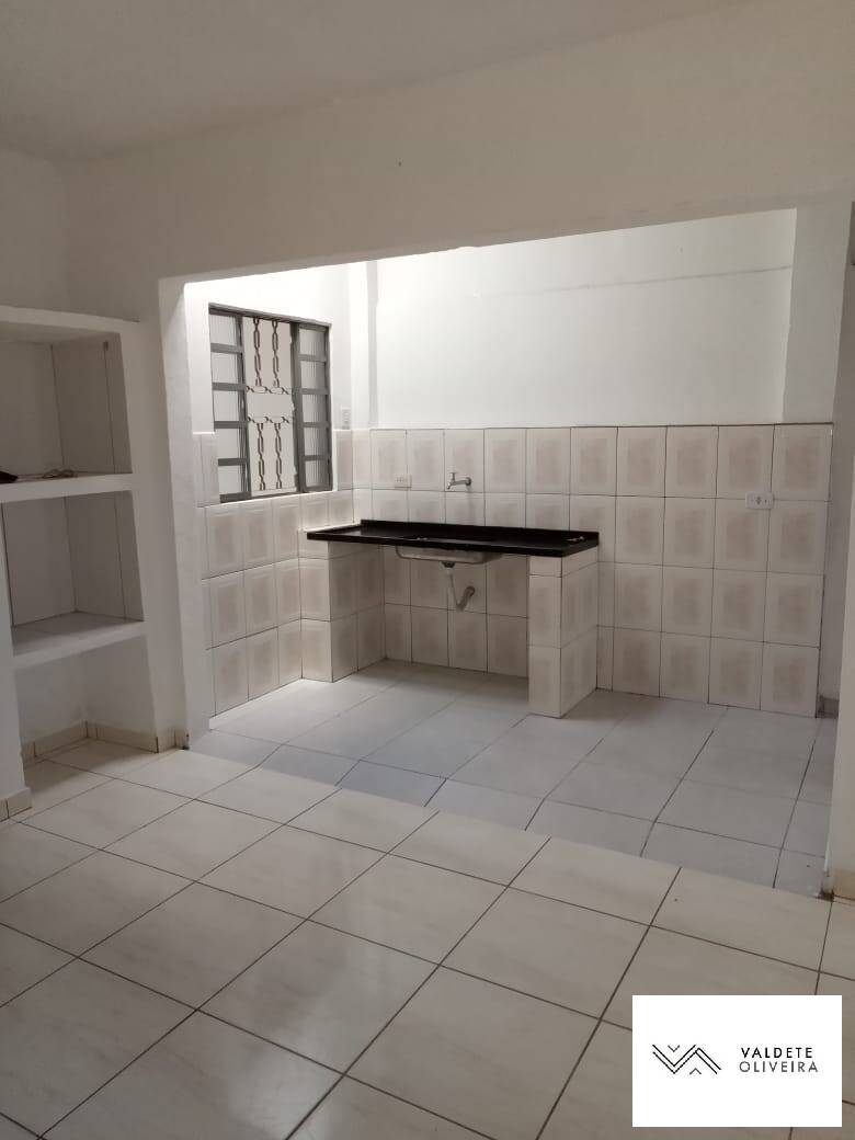 Casa à venda com 2 quartos, 110m² - Foto 10