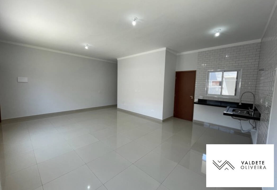 Casa à venda com 3 quartos, 94m² - Foto 4