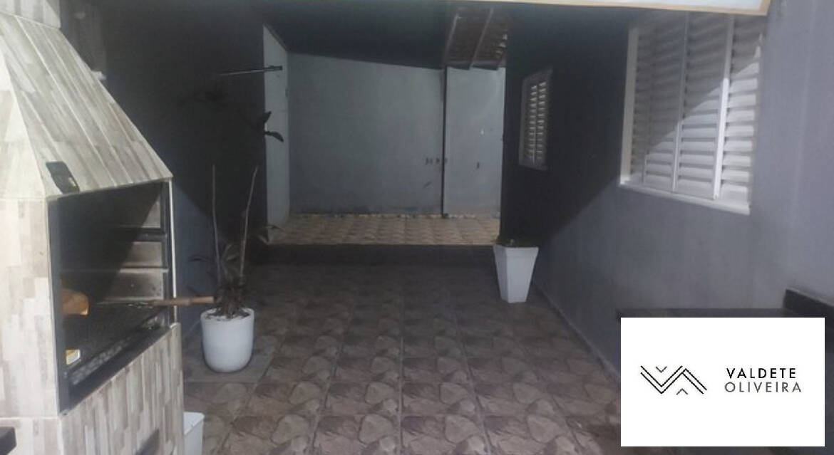 Casa à venda com 3 quartos, 110m² - Foto 2