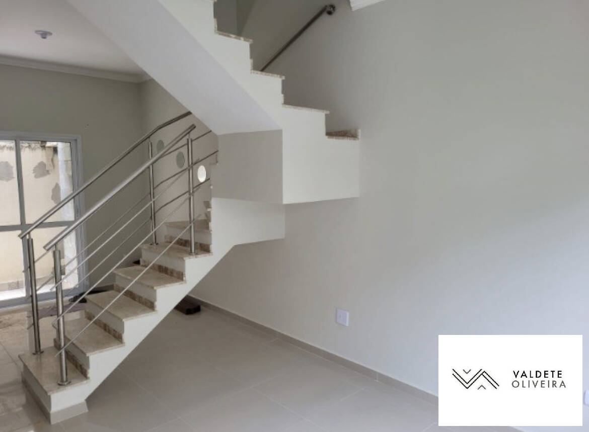 Casa à venda com 3 quartos, 95m² - Foto 9