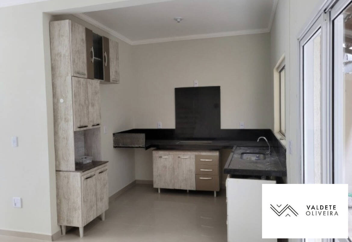 Casa à venda com 3 quartos, 95m² - Foto 18