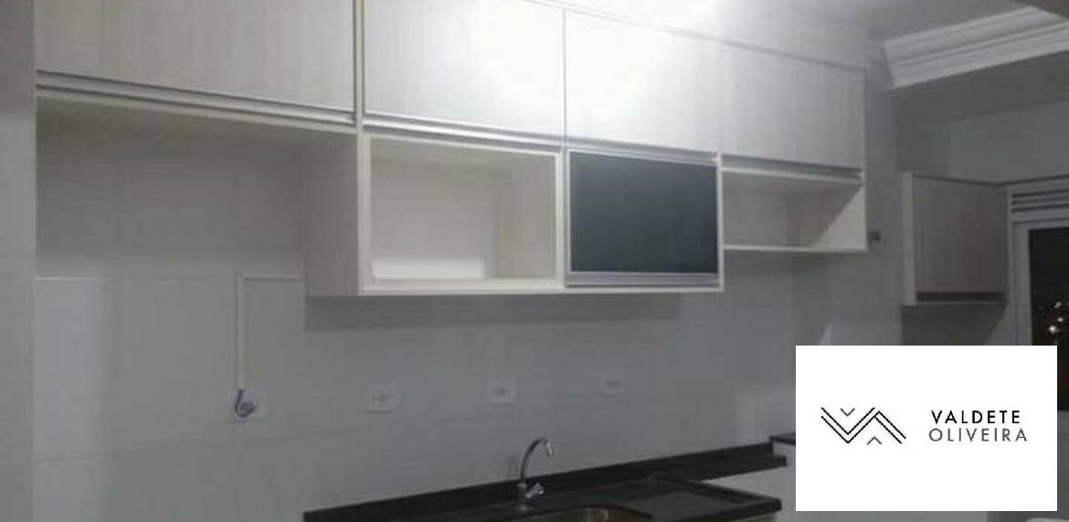 Apartamento à venda com 3 quartos, 75m² - Foto 4