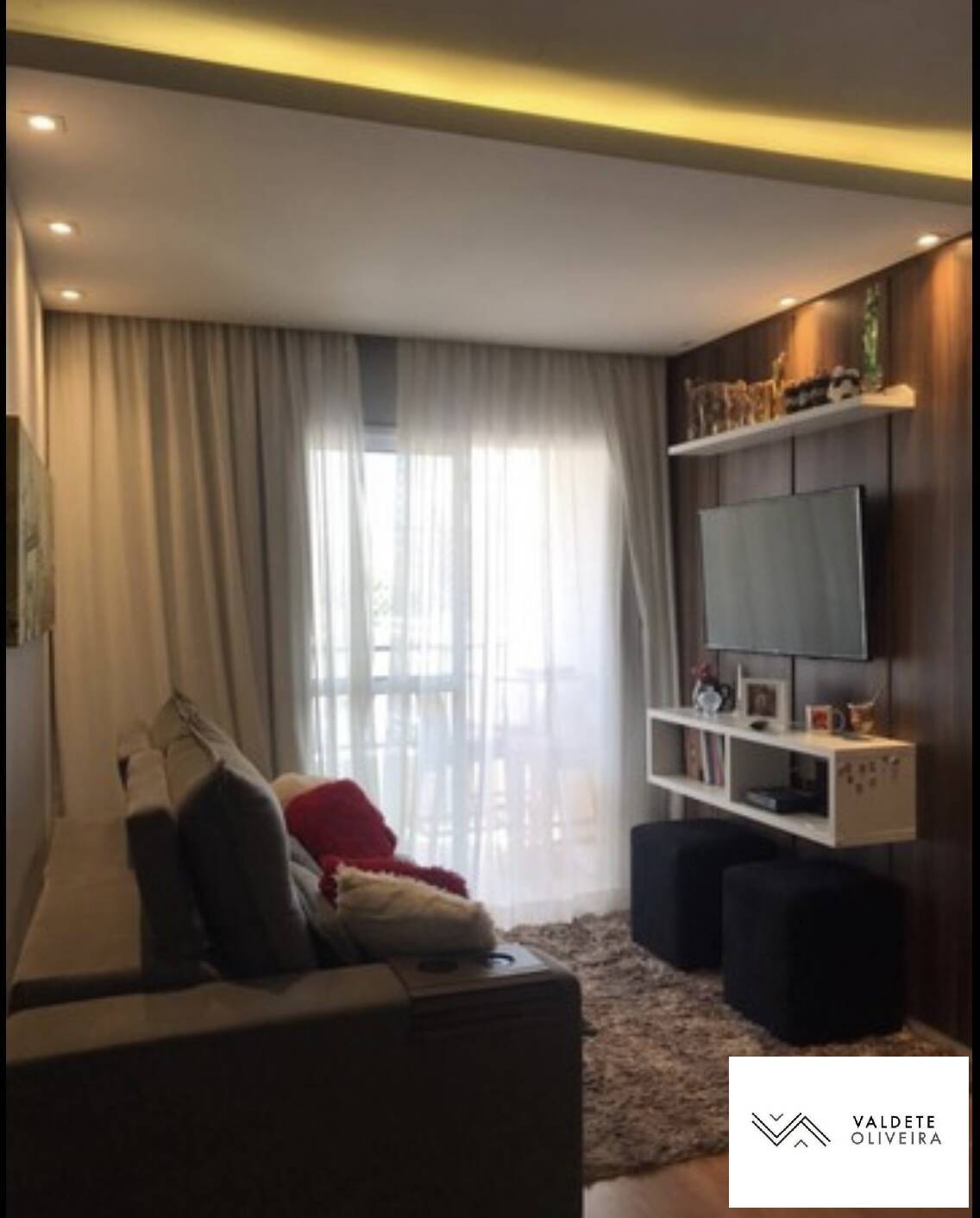 Apartamento à venda com 2 quartos, 65m² - Foto 1