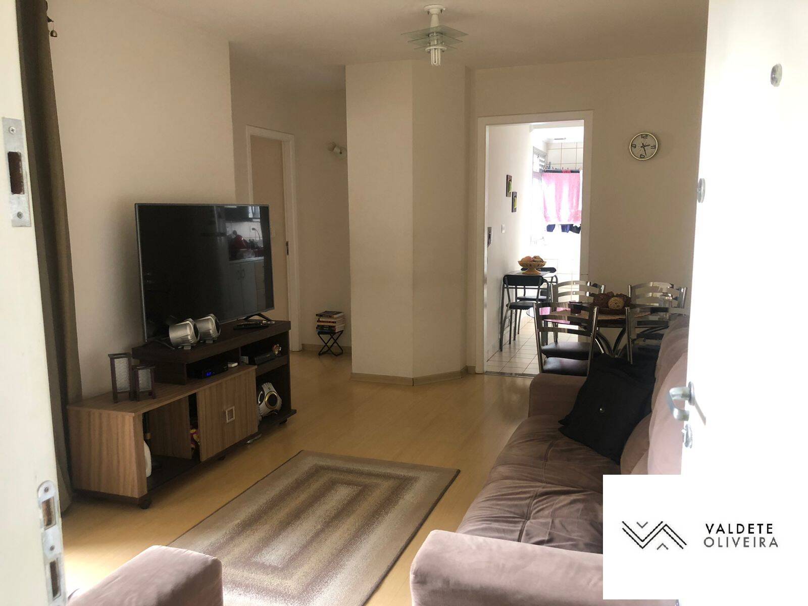 Apartamento à venda com 2 quartos, 60m² - Foto 1