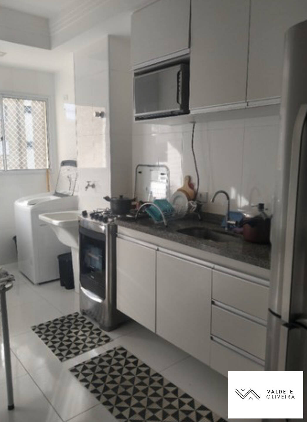 Apartamento à venda com 3 quartos, 111m² - Foto 3