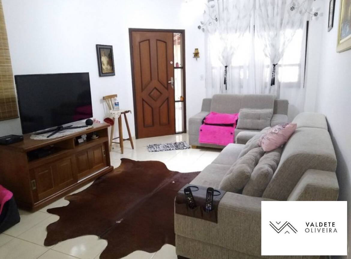 Casa à venda com 3 quartos, 154m² - Foto 1