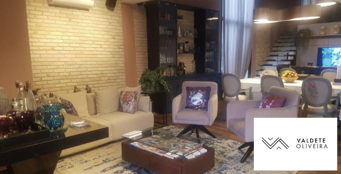 Casa à venda com 4 quartos, 330m² - Foto 4