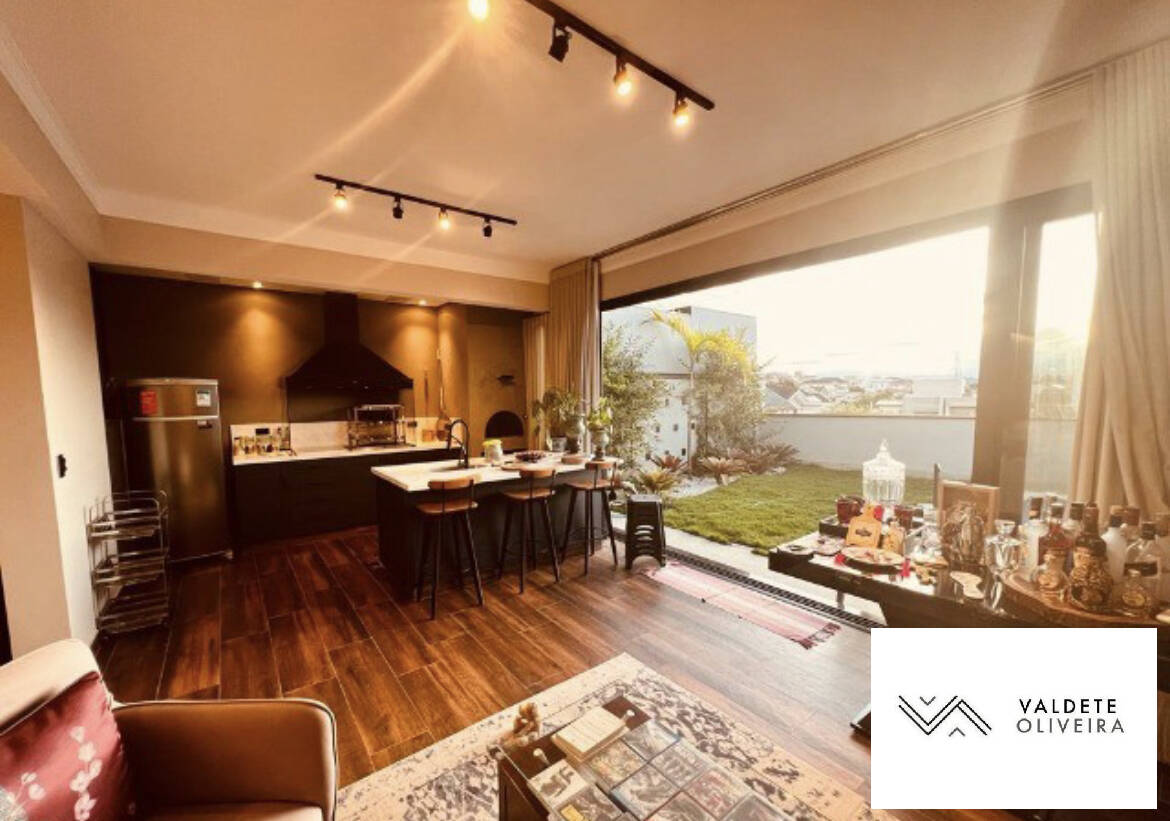 Casa à venda com 4 quartos, 330m² - Foto 5