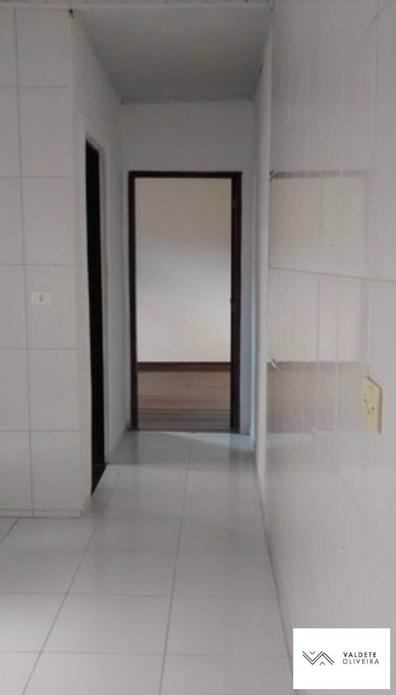 Casa à venda com 3 quartos, 190m² - Foto 9