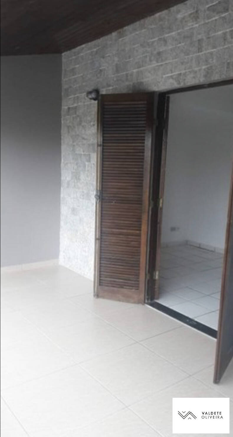 Casa à venda com 3 quartos, 190m² - Foto 11