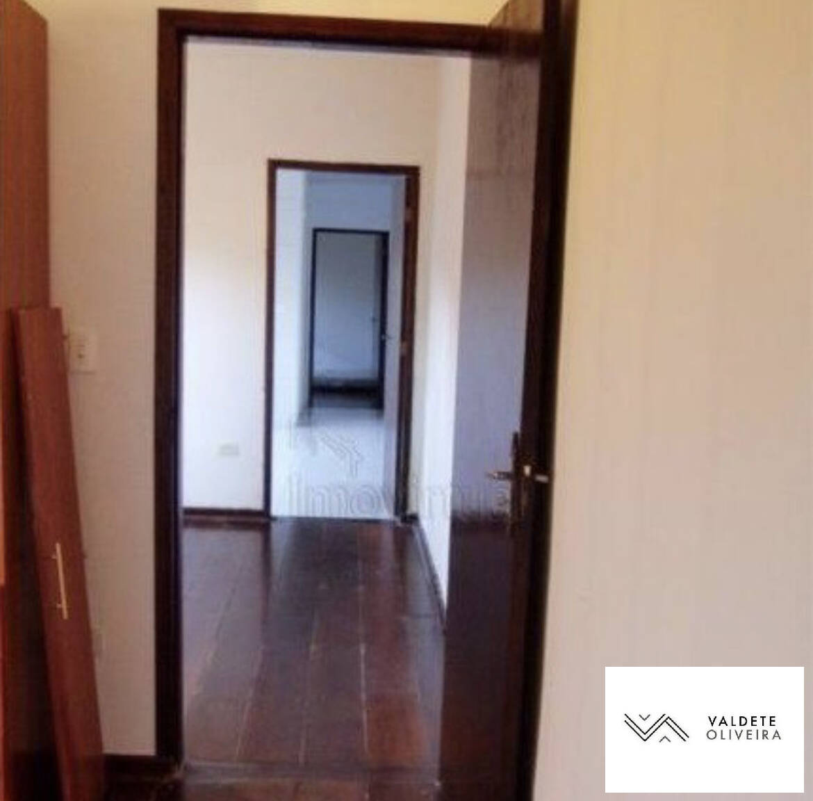 Casa à venda com 3 quartos, 190m² - Foto 13