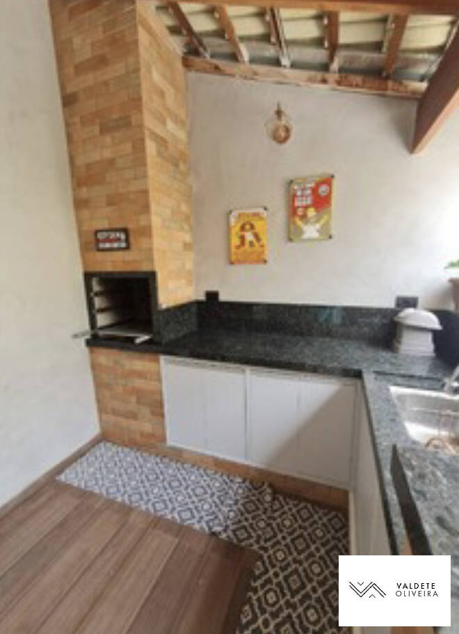 Casa à venda com 3 quartos, 140m² - Foto 4