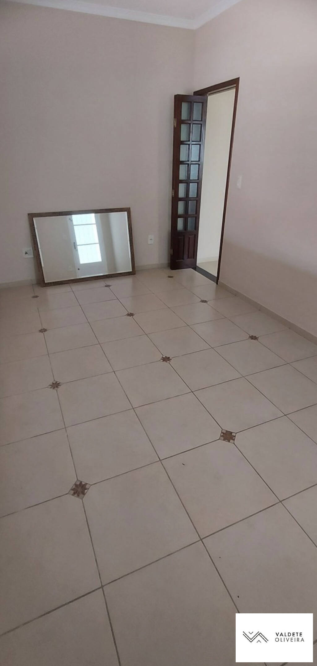 Casa à venda com 2 quartos, 107m² - Foto 4