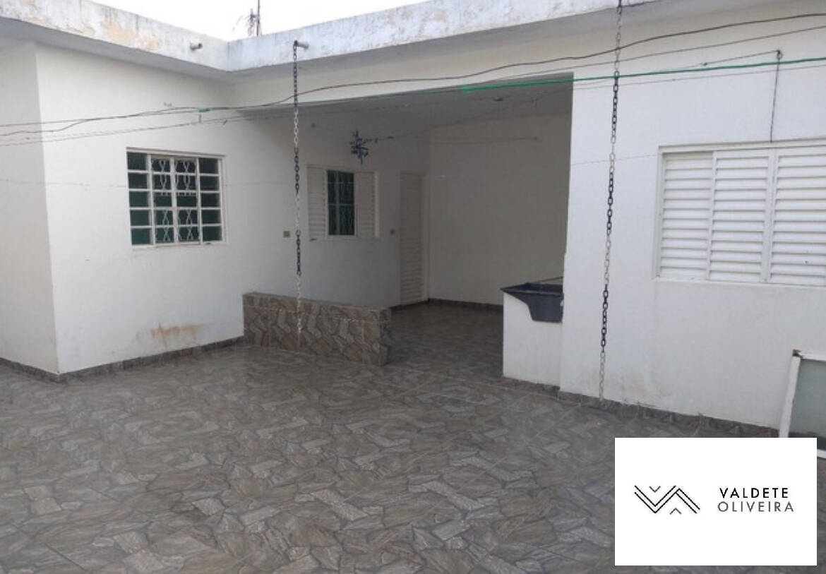 Casa à venda com 3 quartos, 90m² - Foto 5