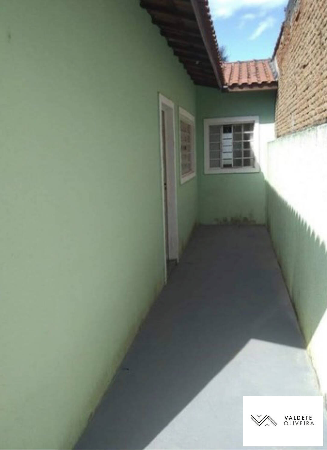 Casa à venda com 2 quartos, 69m² - Foto 4