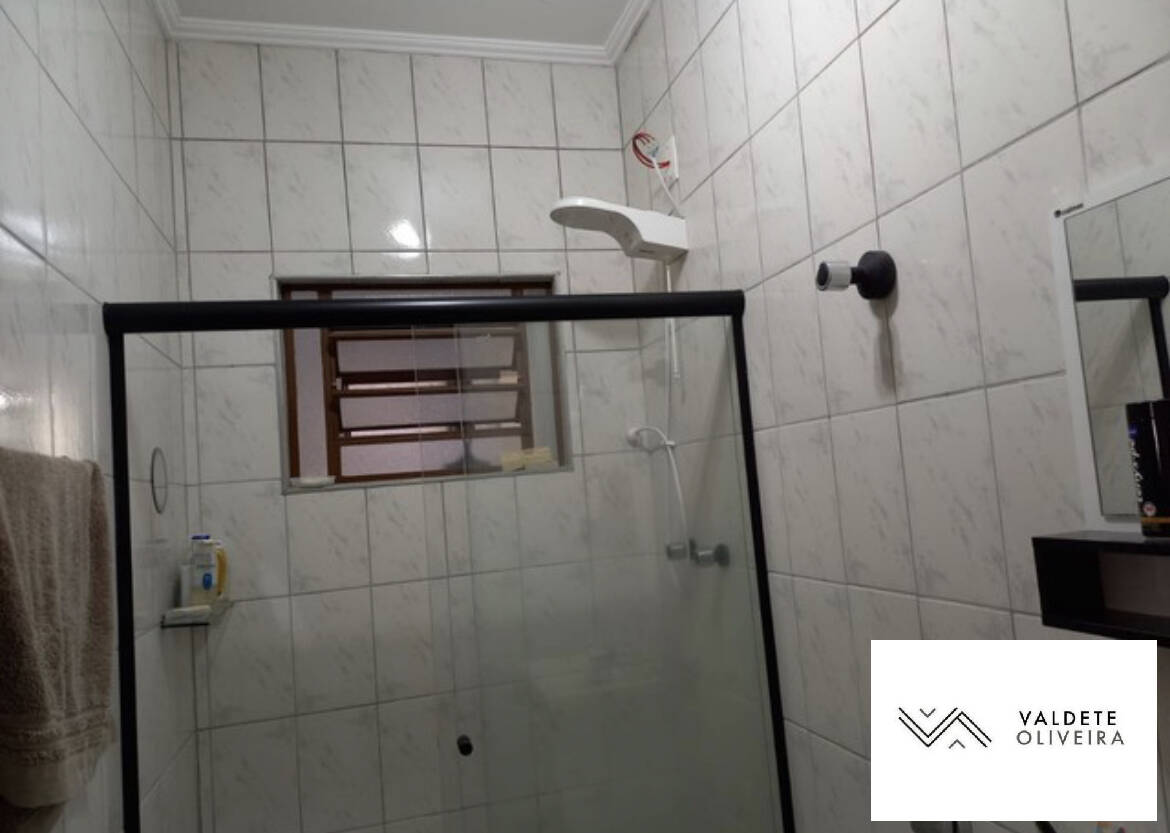 Casa à venda com 2 quartos, 156m² - Foto 4