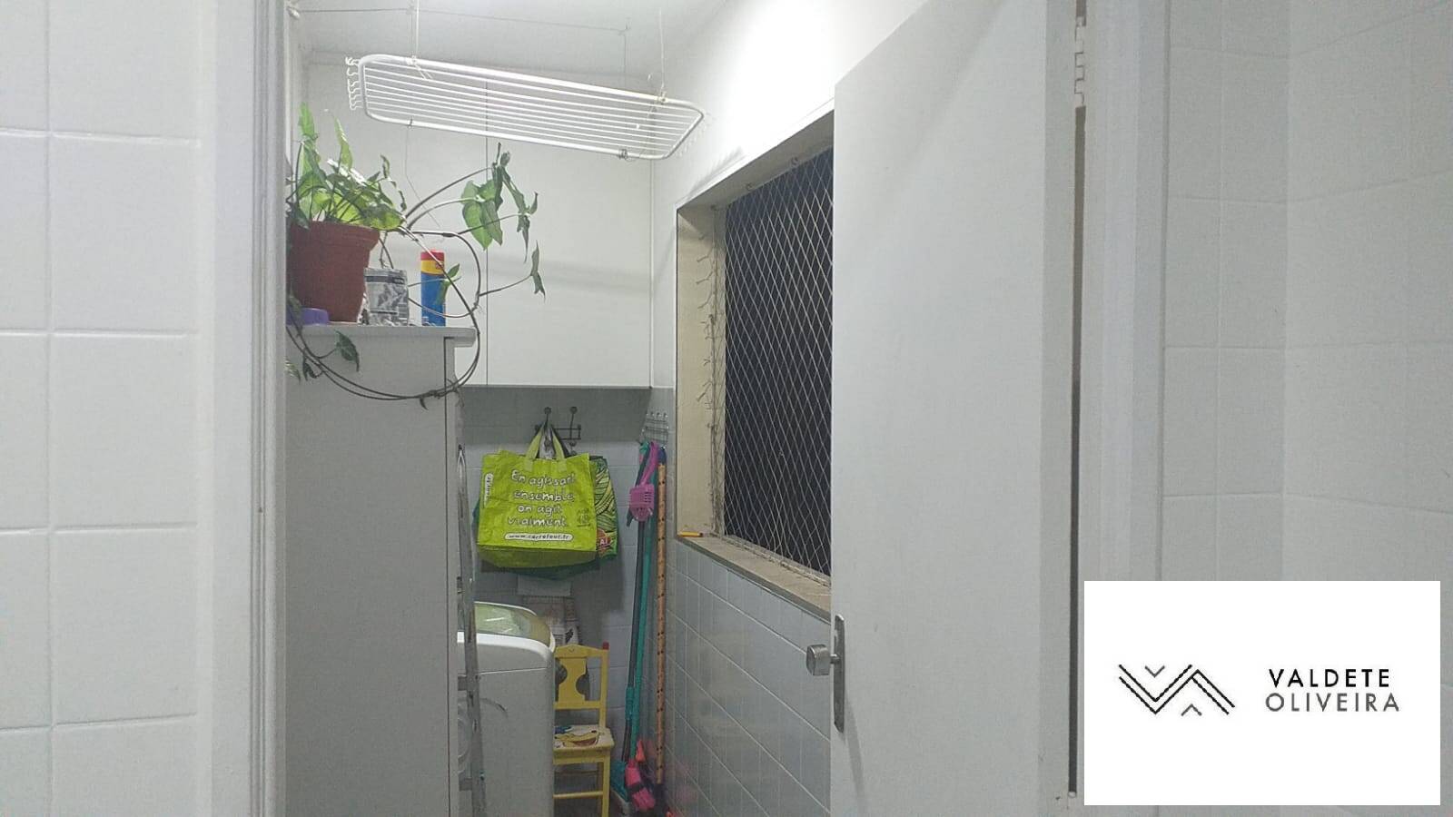 Apartamento à venda com 3 quartos, 80m² - Foto 3