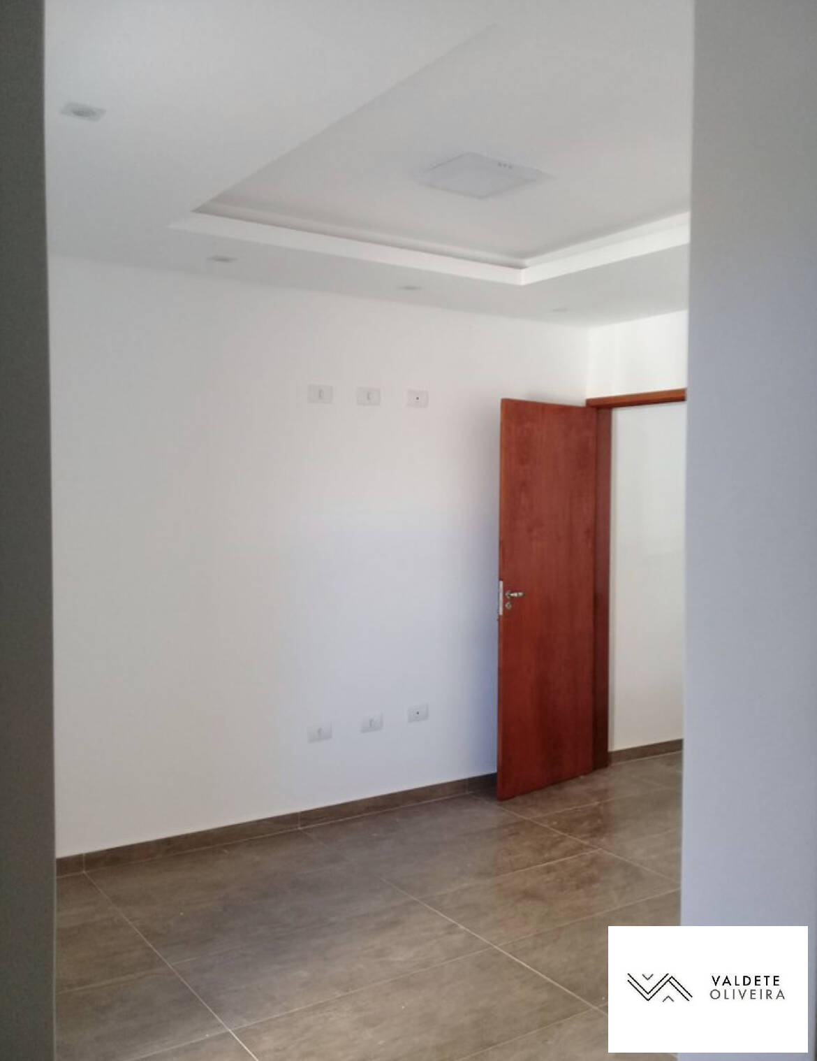 Casa à venda com 3 quartos, 240m² - Foto 4