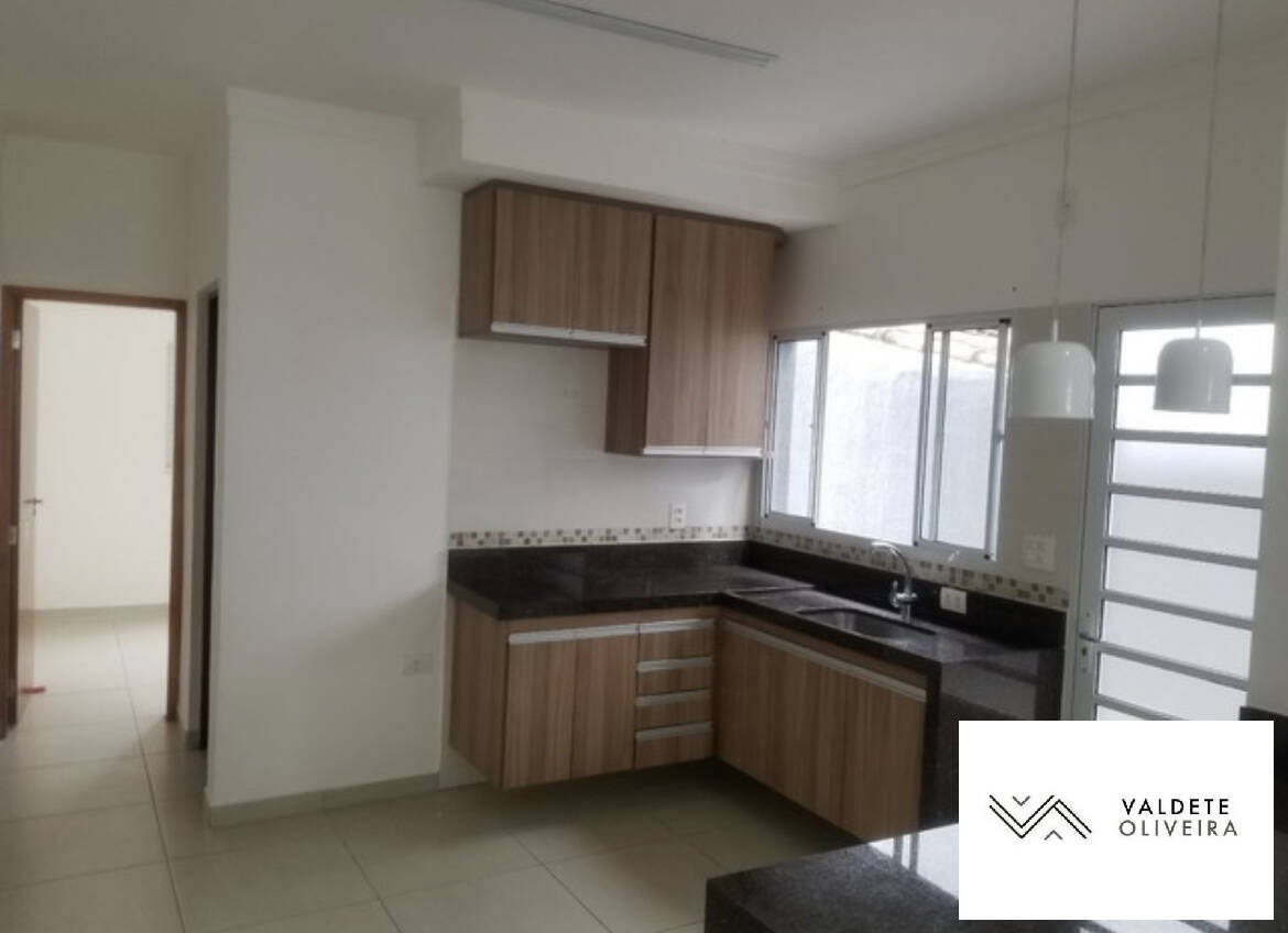 Casa à venda com 3 quartos, 240m² - Foto 9