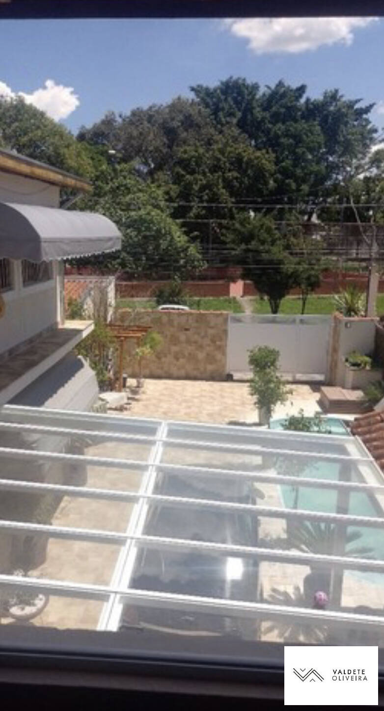 Casa à venda com 4 quartos, 300m² - Foto 18