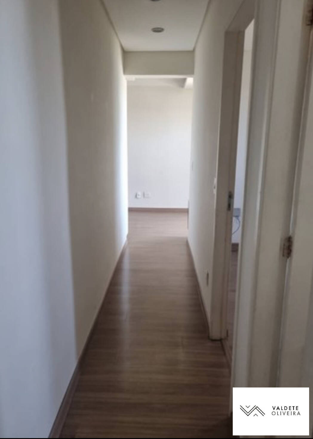 Apartamento à venda com 2 quartos, 55m² - Foto 2