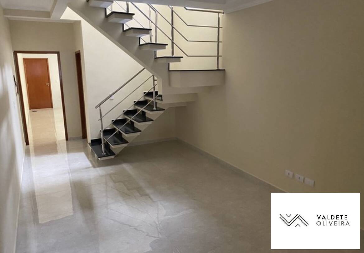 Casa à venda com 3 quartos, 165m² - Foto 1